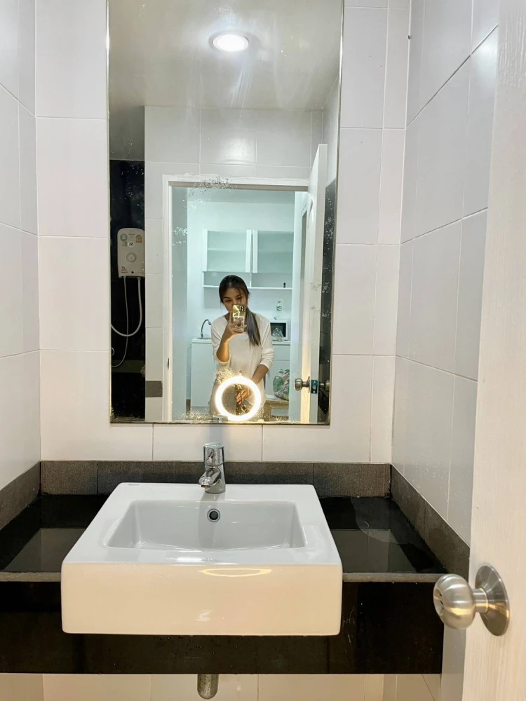 For sale, for rent!! Condo A Space Sukhumvit 77, private zone room, 2nd floor, Building G, swimming pool view, fully furnished, don't miss out!!