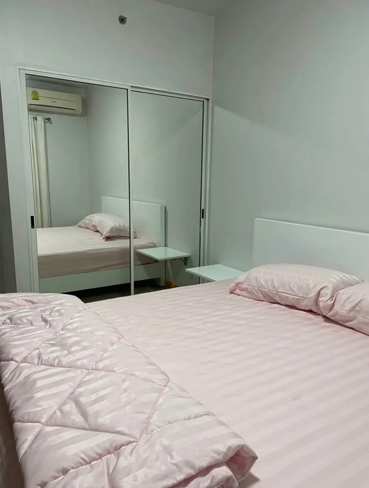 Condo for sale or rent, A Space Asoke-Ratchada, spacious swimming pool room with usable space with the best price, book now