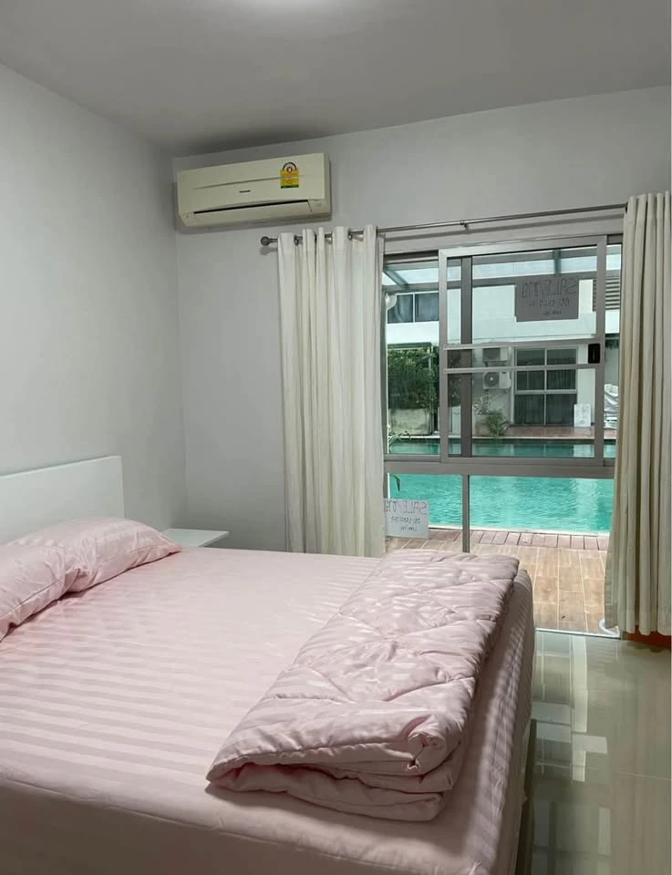 Condo for sale or rent, A Space Asoke-Ratchada, spacious swimming pool room with usable space with the best price, book now