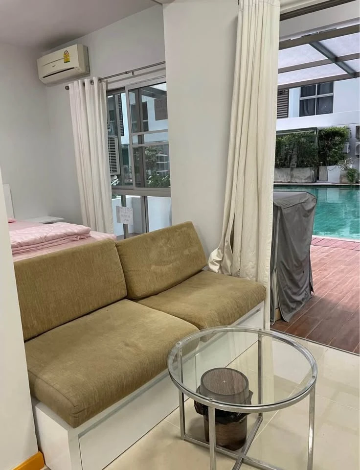 Condo for sale or rent, A Space Asoke-Ratchada, spacious swimming pool room with usable space with the best price, book now