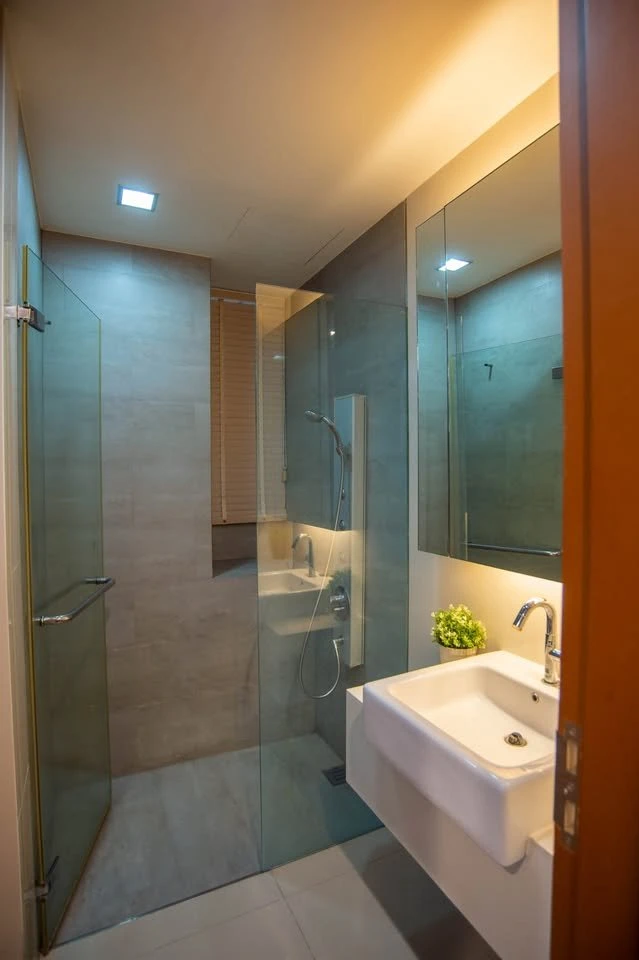 Condo for rent or sale, Ashton Morph, 38 nice beds, decorated rooms, ready to move in. Book now.