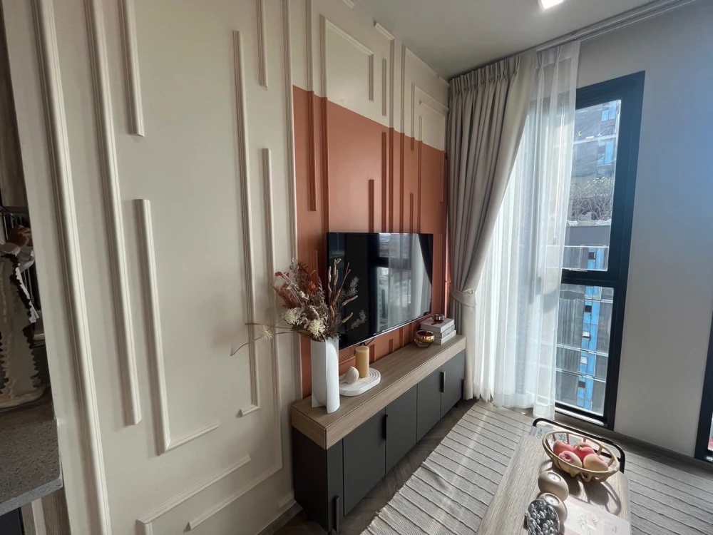 For sale or rent!! Ashton Silom Condo, 37th floor, beautiful room, fully furnished, ready to move in. Don't miss out!!