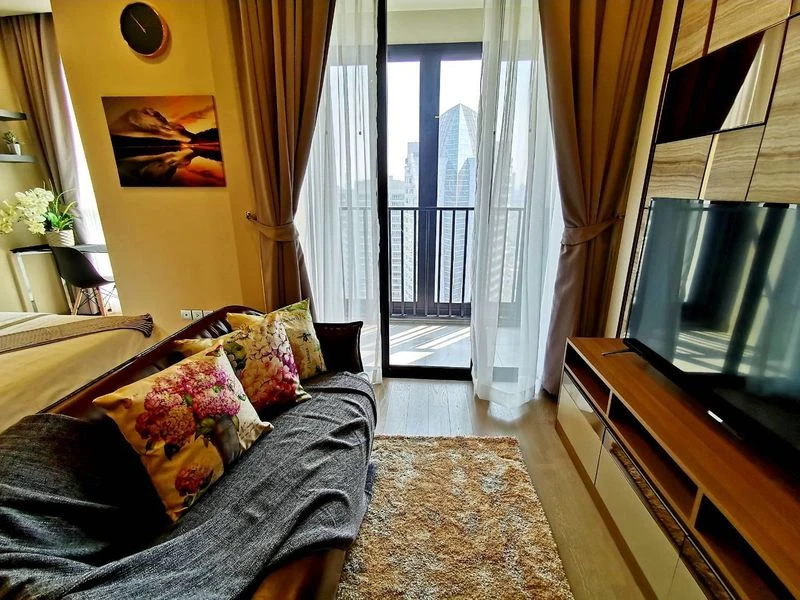 For sale, for rent!! Condo Ashton Asoke, 28th floor, east view, beautiful room, fully furnished, ready to move in, don't miss it!!