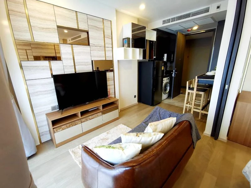For sale, for rent!! Condo Ashton Asoke, 28th floor, east view, beautiful room, fully furnished, ready to move in, don't miss it!!