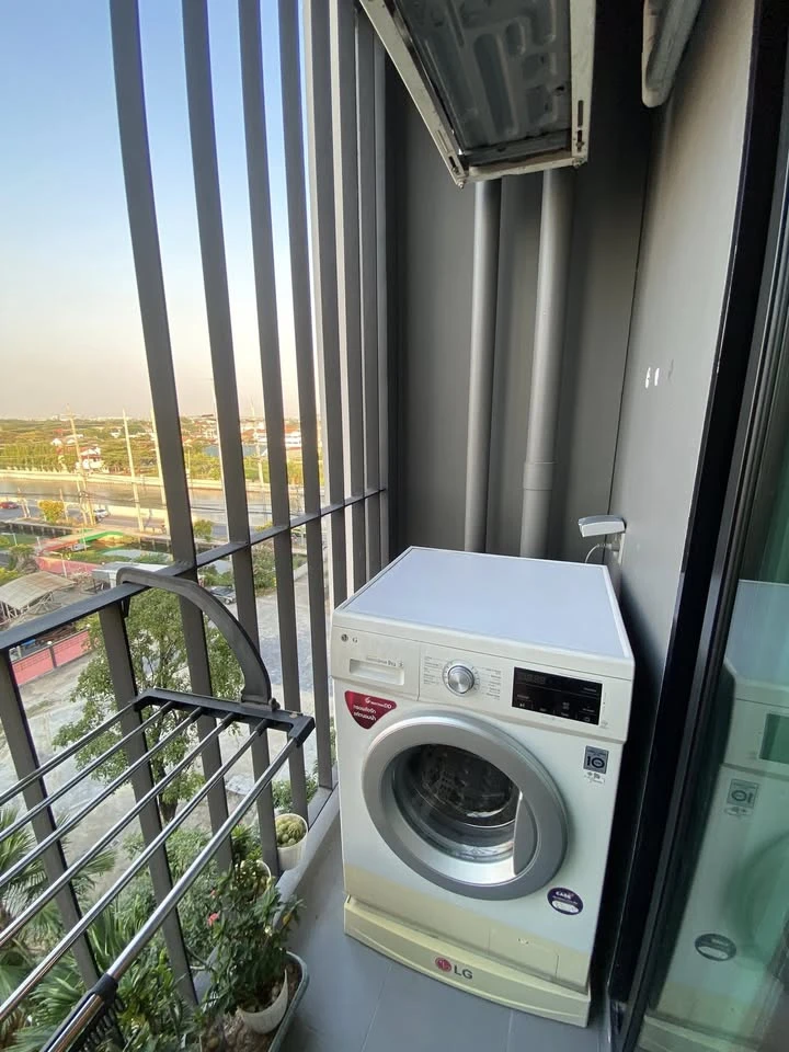 Condo for rent or sale, Atmoz Chaengwattana, partitioned room, city view, fully furnished, just come and move in.