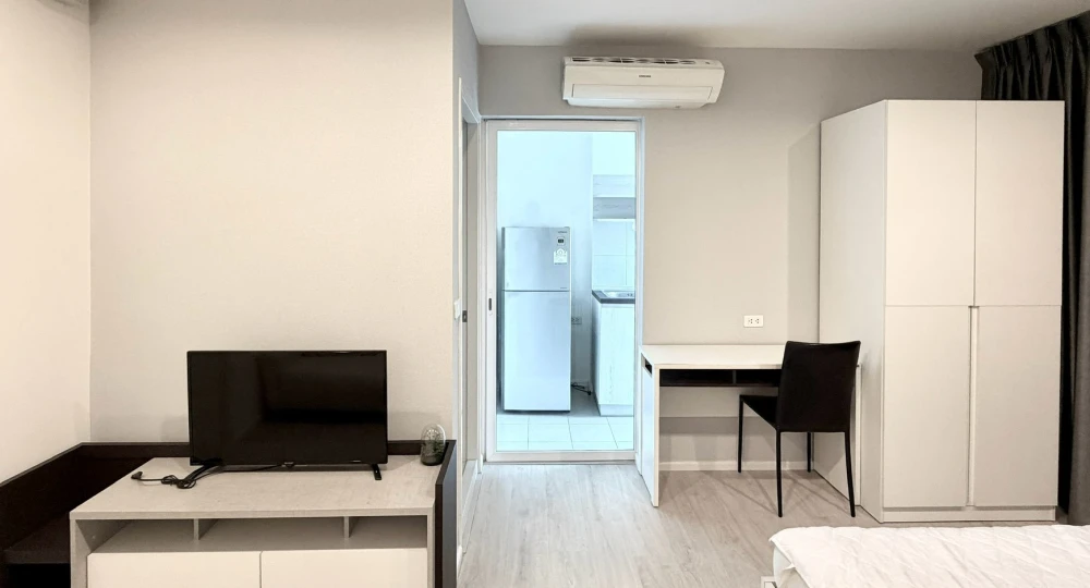 For sale, for rent!! Condo Aspire Sathorn-Tha Phra, fully furnished, good price, ready to move in, hurry and book now!!