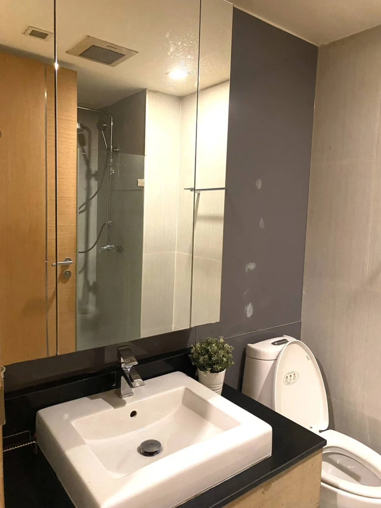 Condo for sale or rent, Socio Ruamrudee, beautiful room, fully furnished, don't wait, move now