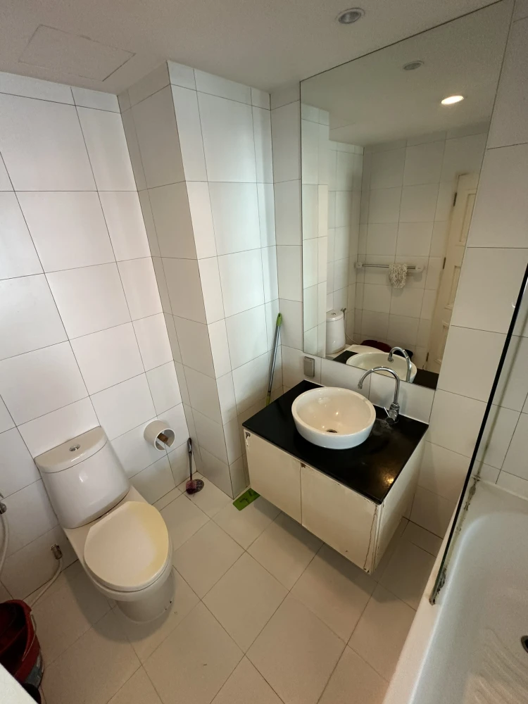 Sell, rent, Noble Light Condo, fully furnished, ready to move in, can't reserve anymore !!