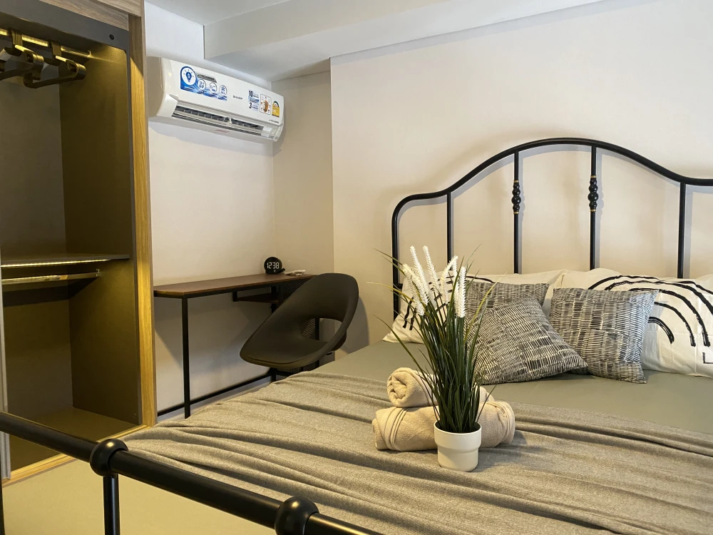 Condo for sale, rent, Siamese Sukhumvit 87, Duplex room, ready to move in. Fully furnished as shown in the picture. Reserve now.