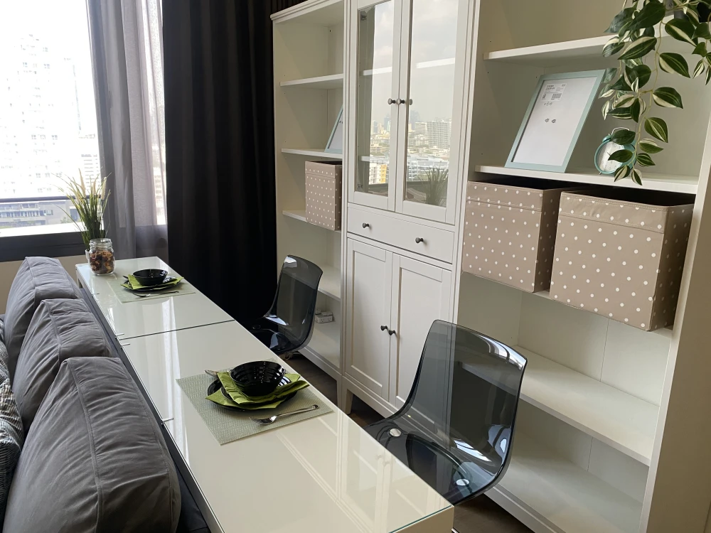 Condo for sale, rent, Siamese Sukhumvit 87, Duplex room, ready to move in. Fully furnished as shown in the picture. Reserve now.