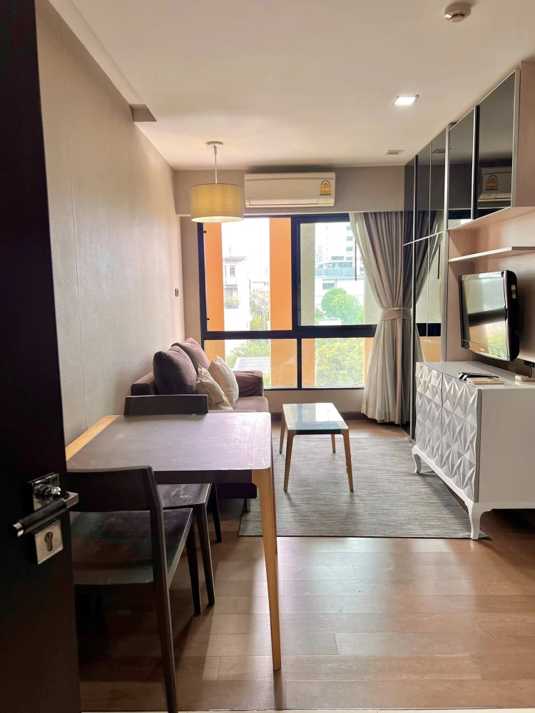 Condo for sale or rent, Tidy Thonglor, corner room with privacy. facing south with fully furnished