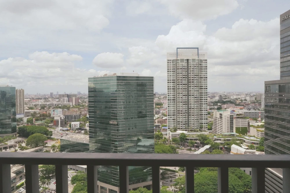 For Sale/Rent!! Knightsbridge Prime Ratchayothin Condo, 1st floor, fully furnished, ready to move in! Reserve now!!