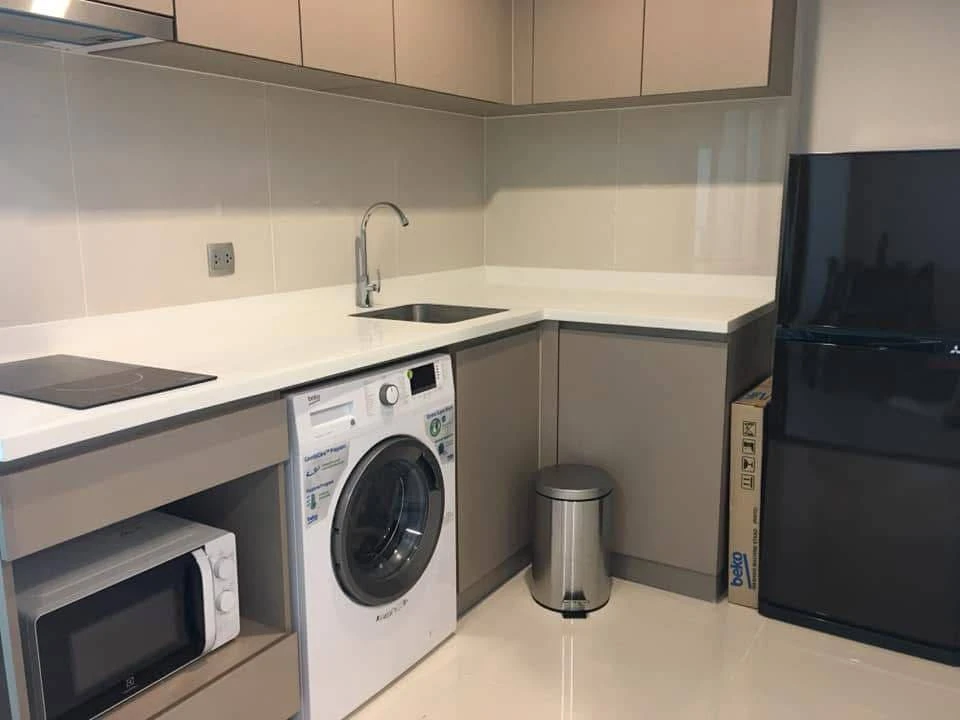 For sale, for rent!! Life Ladprao Condo, 37th floor, Building A, fully furnished, ready to move in, don't miss out!!