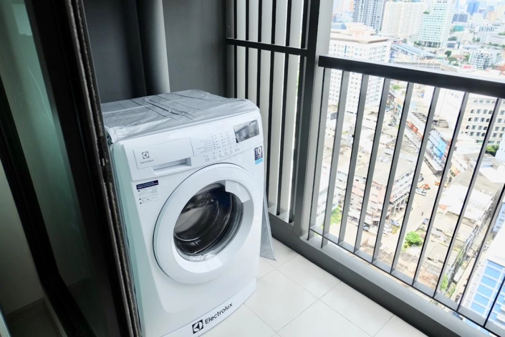 For sale, for rent!! Life Sukhumvit 48 condo, 24th floor, S building, city view, fully furnished, great location, don't miss it!!