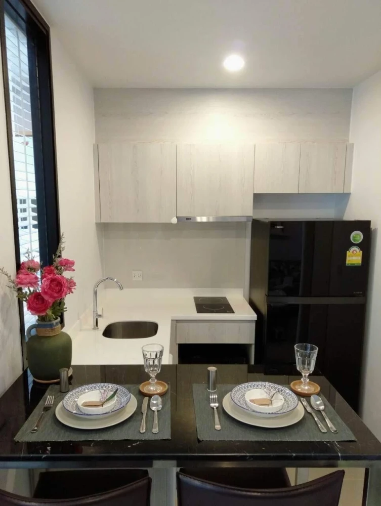 Condo for rent! Life Asoke, 25th floor, swimming pool view, beautiful room, fully furnished, ready to move in! Reserve now!!