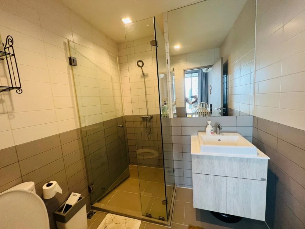 For sale, for rent!! Condo Ideo Mobi Sukhumvit, Building B, East-facing balcony, fully furnished, just bring your bags and move in!!