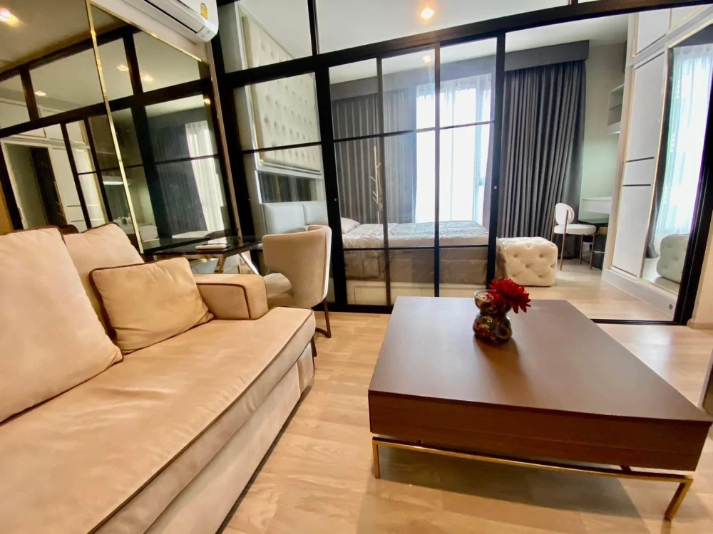 For sale or rent!! Condo Ideo Mobi Sukhumvit Eastpoint, 12th floor, Building B, beautiful room, fully furnished, ready to move in. Don't miss out!!
