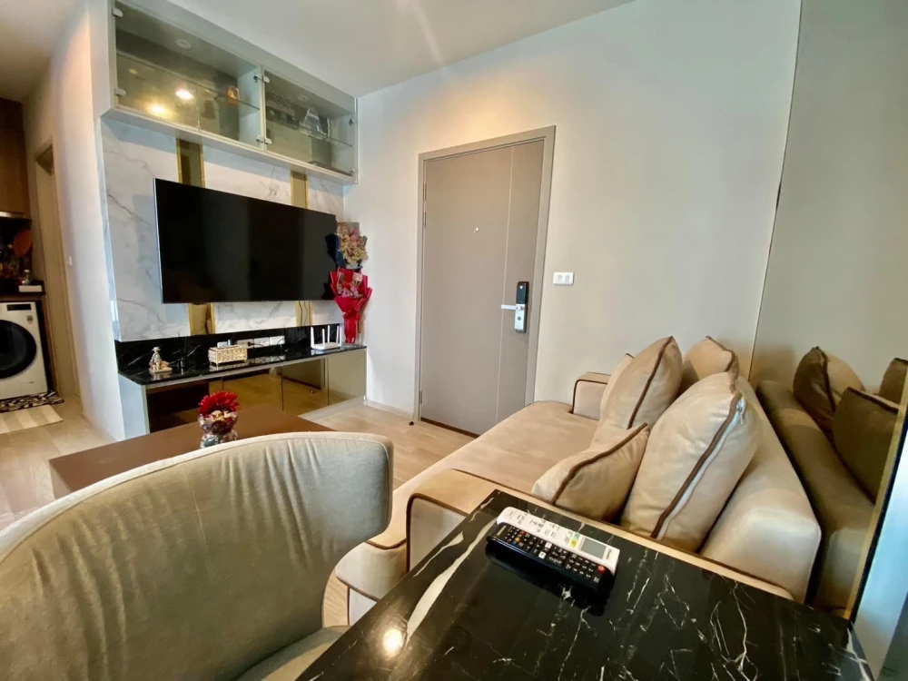 For sale or rent!! Condo Ideo Mobi Sukhumvit Eastpoint, 12th floor, Building B, beautiful room, fully furnished, ready to move in. Don't miss out!!