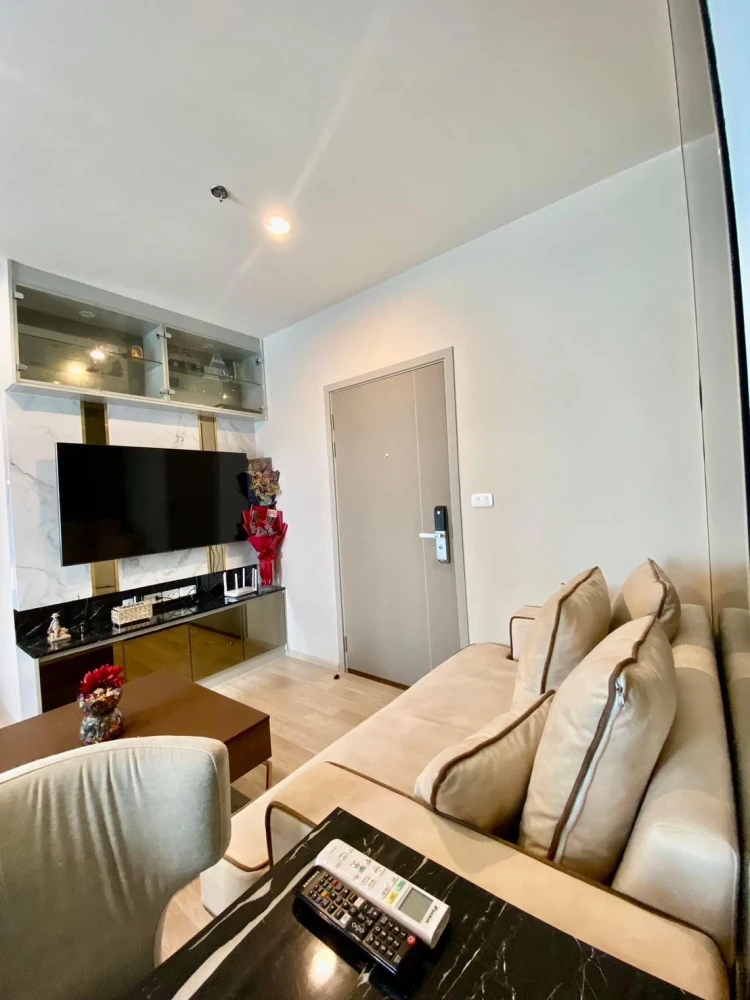 For sale or rent!! Condo Ideo Mobi Sukhumvit Eastpoint, 12th floor, Building B, beautiful room, fully furnished, ready to move in. Don't miss out!!