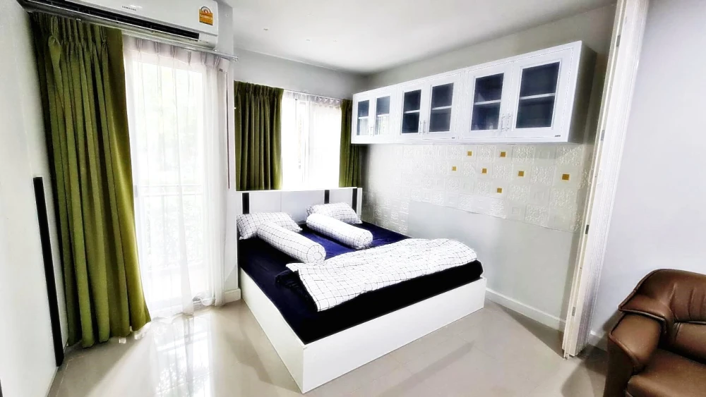 For sale or rent!! Iris Avenue On Nut - Wongwaen Condo, 5th floor, garden view, beautiful room, fully furnished, ready to move in. Reserve now!!