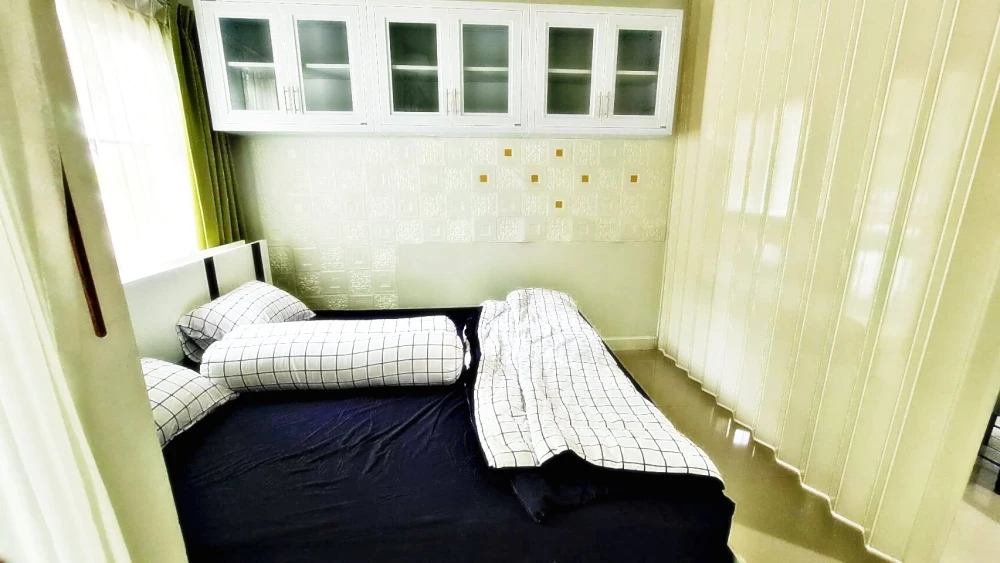 For sale or rent!! Iris Avenue On Nut - Wongwaen Condo, 5th floor, garden view, beautiful room, fully furnished, ready to move in. Reserve now!!