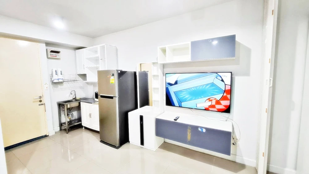 For sale or rent!! Iris Avenue On Nut - Wongwaen Condo, 5th floor, garden view, beautiful room, fully furnished, ready to move in. Reserve now!!