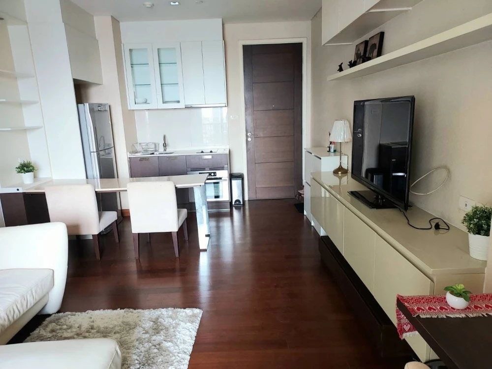 For sale/rent: Ivy Thonglor Condo, high floor, north facing, fully furnished, don't miss out!
