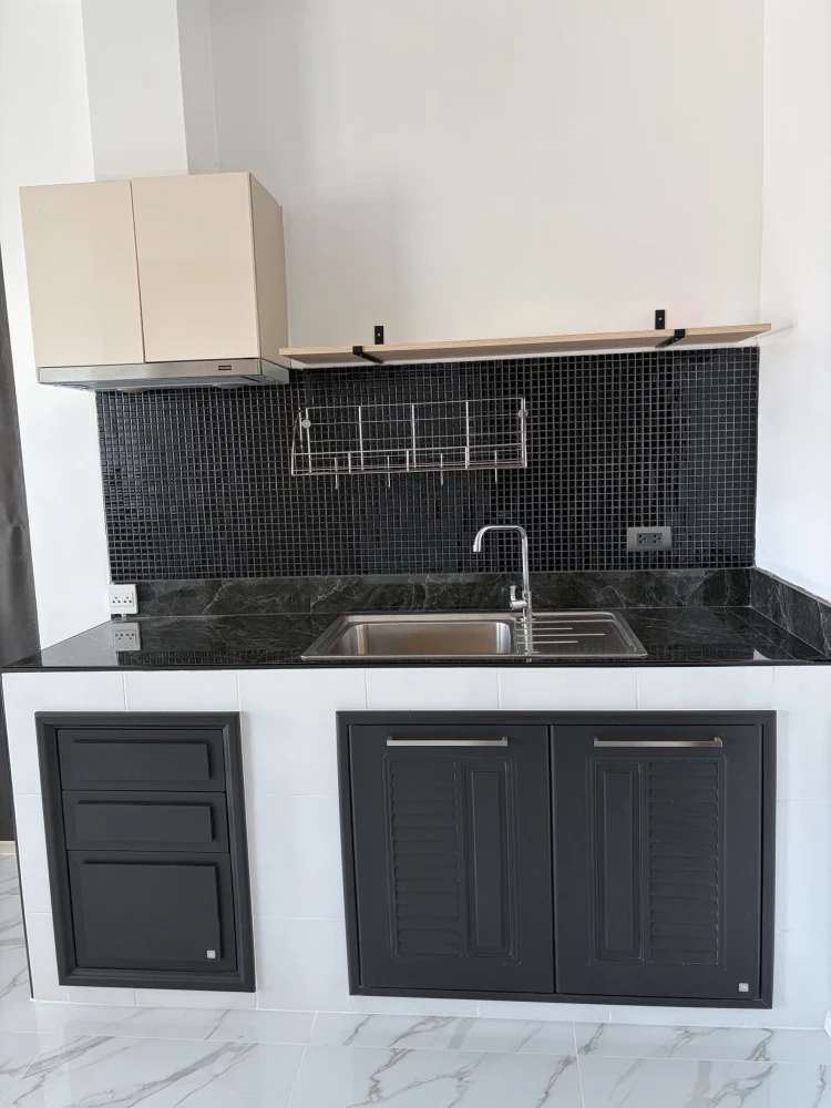 For sale or rent: Condo near BTS, highly recommended! Fuse Sathorn-Taksin. Comfortable and spacious rooms with high-quality marble flooring. Don't mis