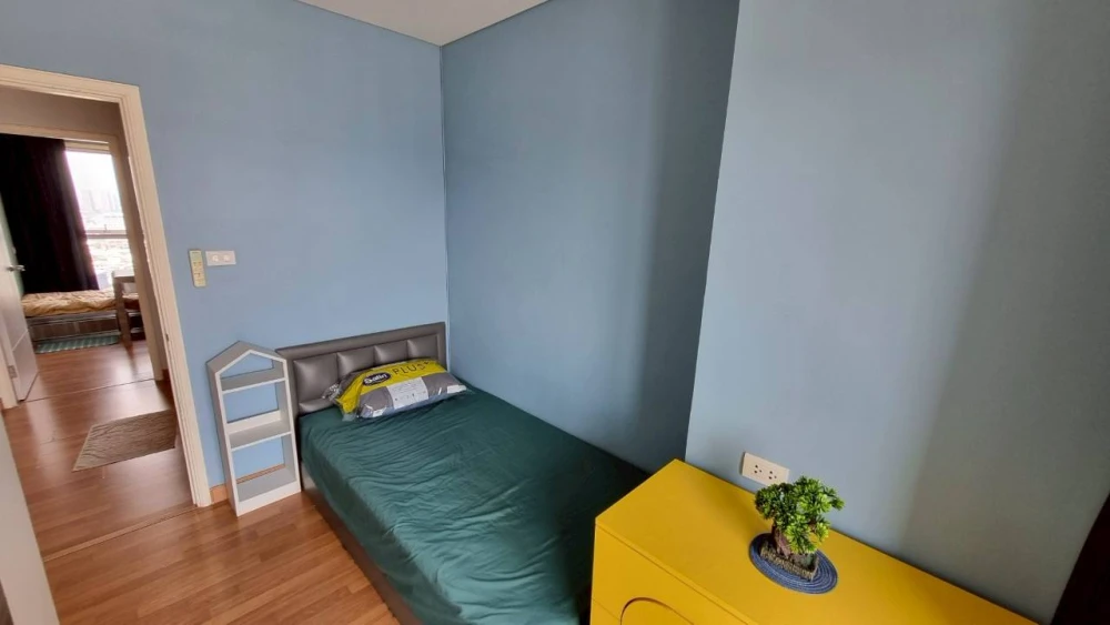 For sale, for rent, Lumpini Place condominium, Ratchada-Sathu, large room, comfortable, built-in furniture, complete electrical appliances, book now