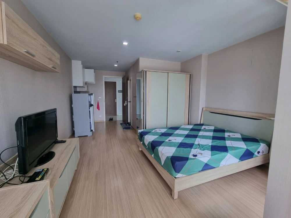 For sale or rent: Casa Ratchada-Ratchaphruek, studio room, high floor, beautiful view, good ventilation, quiet and private. Great value. Book now!