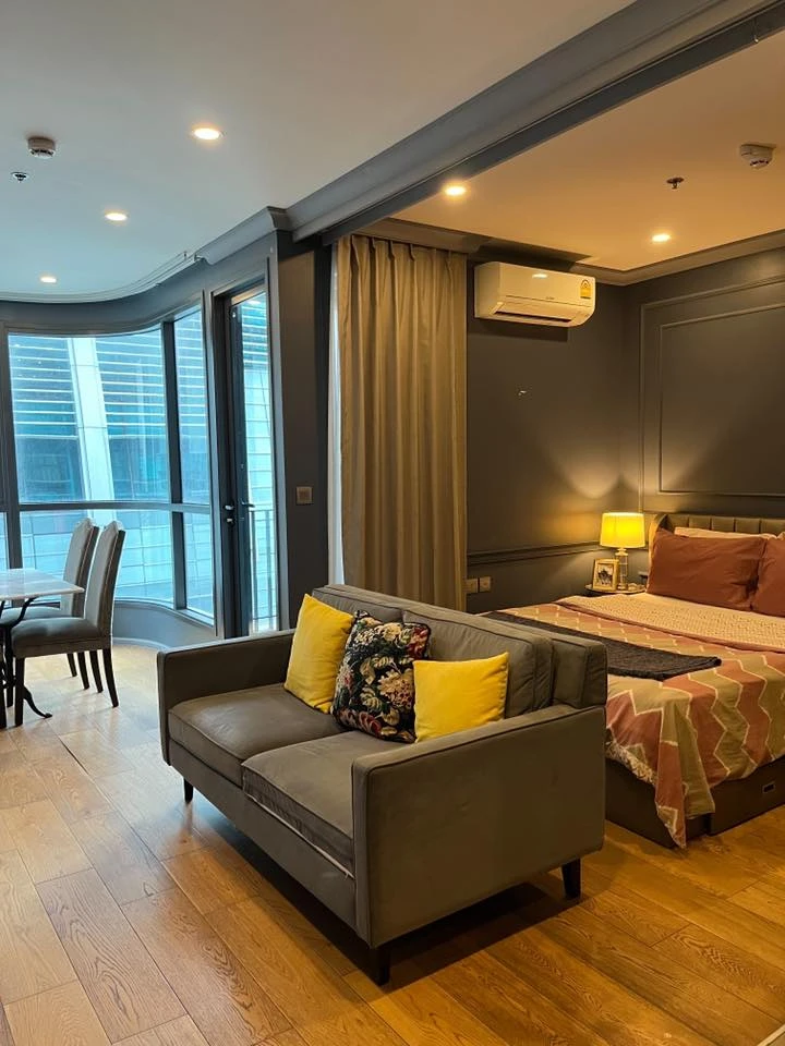 For sale, for rent, Q Chidlom-Phetchaburi, corner room, beautiful, good location, don't miss it!