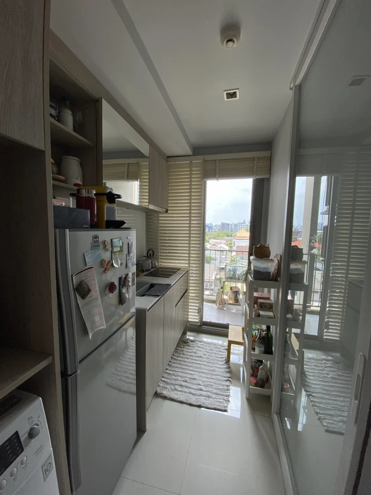 For sale, for rent, Sari by Sansiri, complete with electrical appliances, famous brand wooden furniture. You will regret it if you miss it.