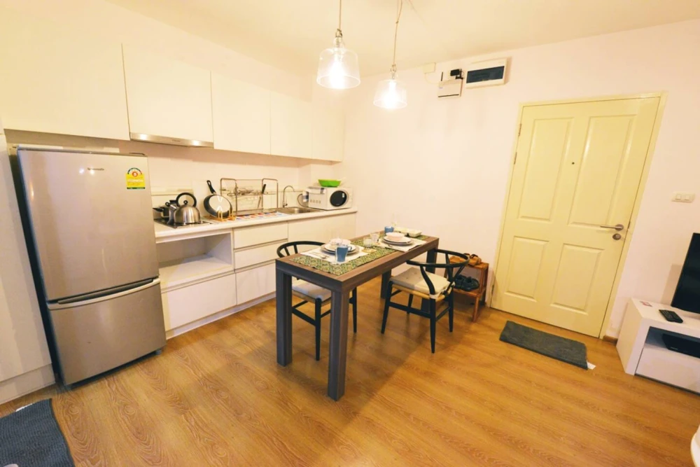 For rent or sale, Sim Vipha-Ladprao, wide room, 20th floor, separated from the kitchen. This must be reserved. Don't miss it.