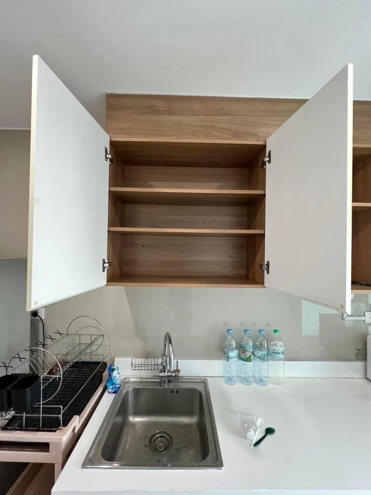 For sale or rent: Sea Hill Condo, mountain and sea view, with beautiful wallpaper, fully equipped, ready to move in.