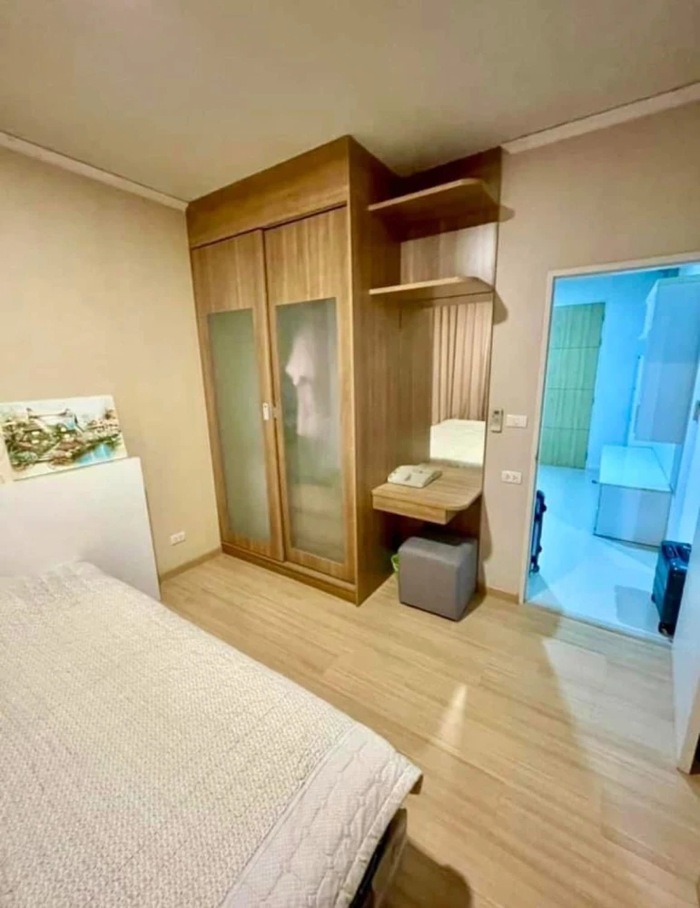 For sale or rent: Sea Hill Condo, mountain and sea view, with beautiful wallpaper, fully equipped, ready to move in.