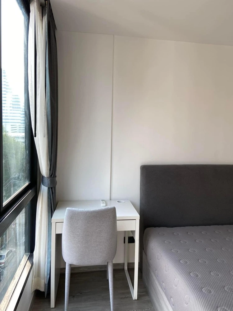 For sale, for rent at Vira Phahonyothin-Ari, a nice room with complete facilities. If you don't book, you'll regret it later.