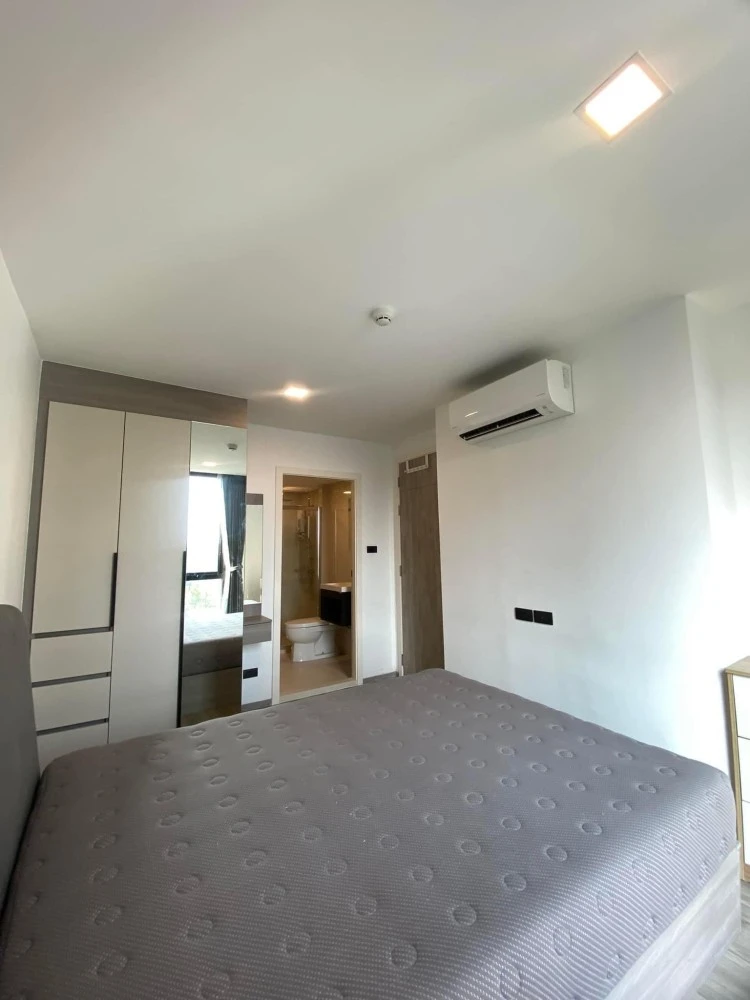 For sale, for rent at Vira Phahonyothin-Ari, a nice room with complete facilities. If you don't book, you'll regret it later.