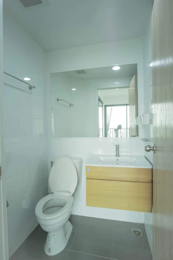 For sale or rent: The Excel Kukot, 8th floor, fully furnished, green area view, very comfortable to the eyes. Book now, don't hesitate.