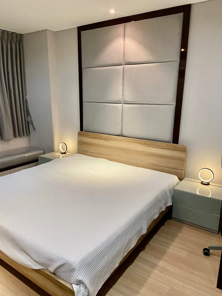 For sale or rent: The Address Pathumwan, 4th floor, Building B, fully furnished, ready to move in.