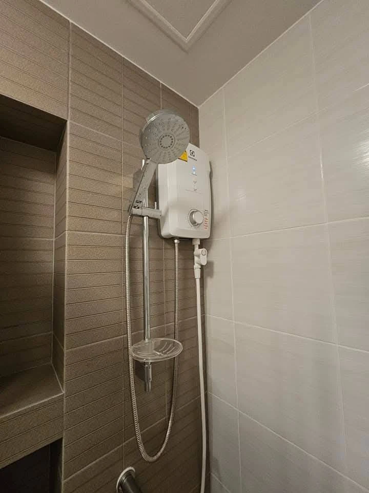 For sale, for rent, D Condo Thar Charan, fully furnished and full electrical appliances. Don't miss it.