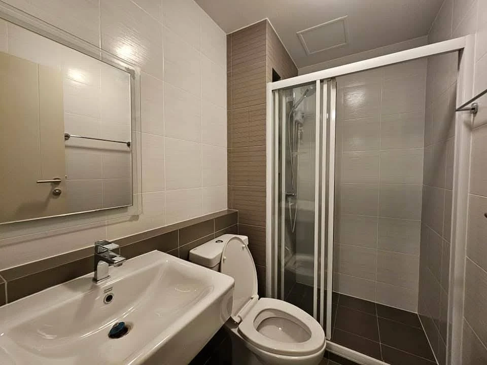 For sale, for rent, D Condo Thar Charan, fully furnished and full electrical appliances. Don't miss it.