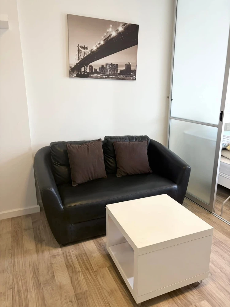 For sale or rent: D Condo On Nut - Rama 9. Excellent condition, fully furnished with appliances. Don't miss out!