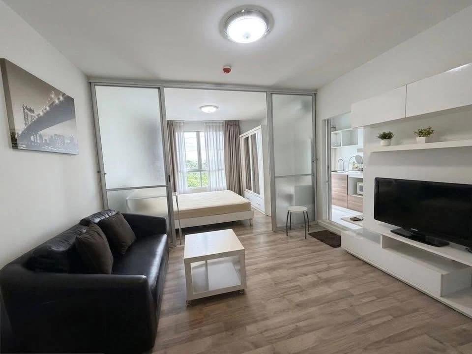 For sale or rent: D Condo On Nut - Rama 9. Excellent condition, fully furnished with appliances. Don't miss out!