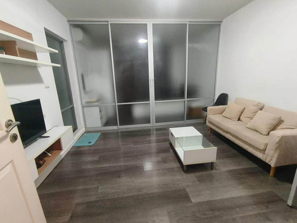 For sale or rent: D Condo Campus Resort Bangsaen, 1 bedroom, 1 bathroom, good location, convenient transportation, fully furnished, reserve now!