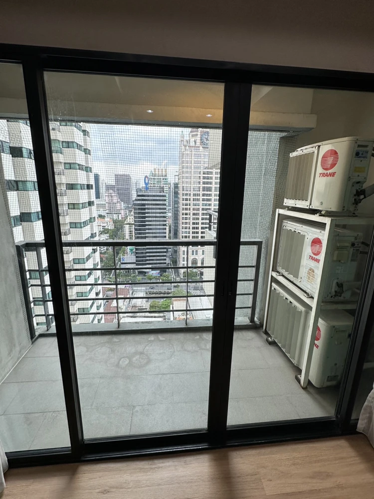 Sell, rent, urgent!! Sathorn Gardens Condo, a luxury condominium in the heart of the city, book now!!