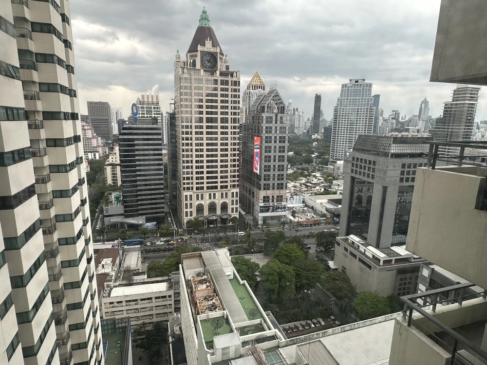 Sell, rent, urgent!! Sathorn Gardens Condo, a luxury condominium in the heart of the city, book now!!