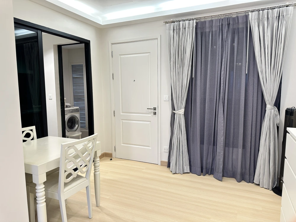 For sale, for rent, urgent!! Condo The Crest Phaholyothin 11, 21st floor, ready to move in, good price, don't miss out, book now!!