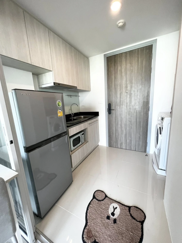 For sale or rent: Nich Mono Chaengwattana. Nicely decorated unit, convenient and fully furnished. Just bring your suitcase and move in! You won't want