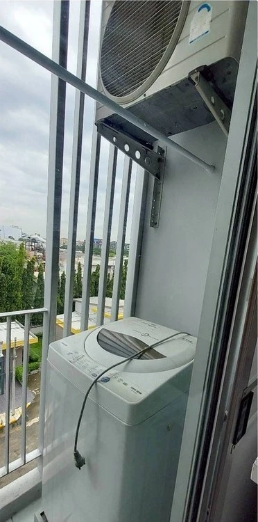 For sale or rent: B Condo Phahonyothin. The room faces north. The afternoon sun doesn't shine, it's not hot. The room number is in accordance with Fen