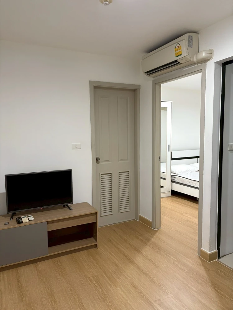 For rent or sale, B-Loft Sukhumvit 115 comes with full decoration. Super convenient. Hurry up to reserve now. Hurry up.